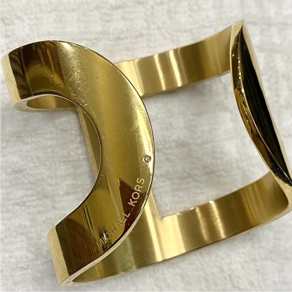 Michael Kors Cuff Bracelet - Picture 4 of 6